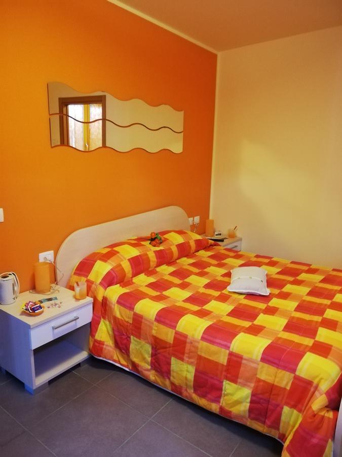 B&B Notte E Di Monasterolo del Castello Ngoại thất bức ảnh